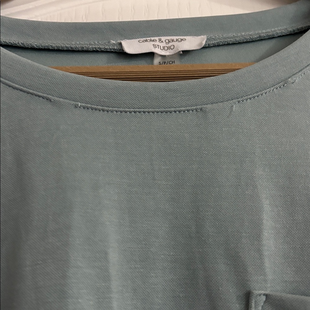 Basic Top - Picture 5 of 7